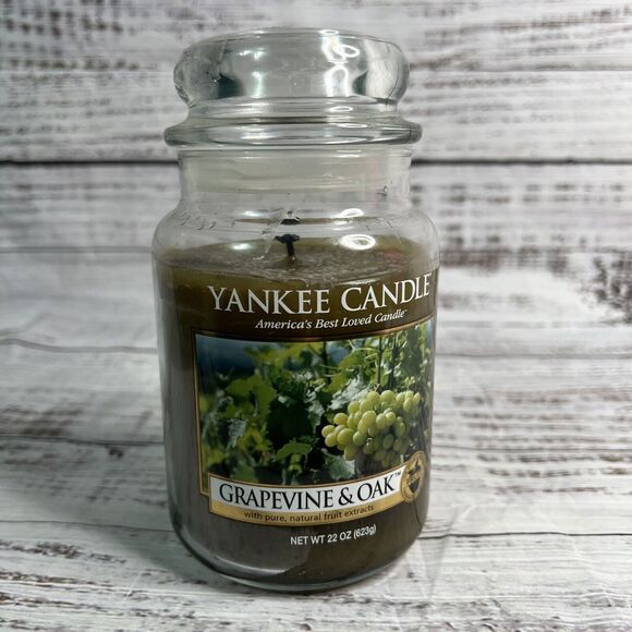 Yankee Candle Retired GRAPEVINE & OAK Large 22 oz. RARE - Picture 1 of 7